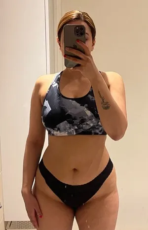high profile escorts in Lajpat Nagar