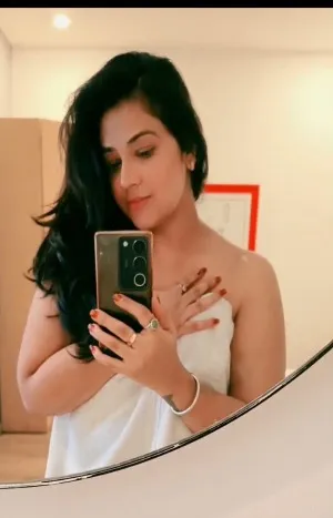 call girl in Lajpat Nagar