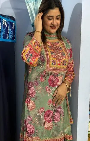Independent Call Girls in Lajpat Nagar